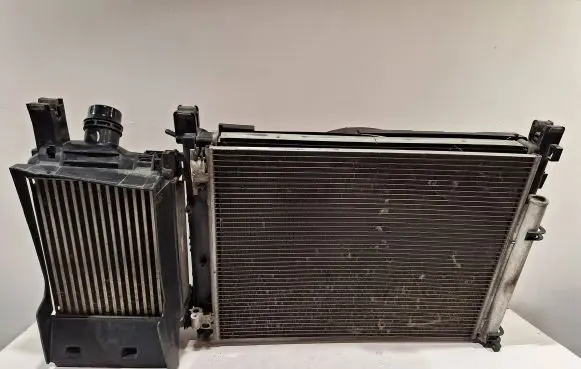 Dacia Dokker Radiator set 214816436R