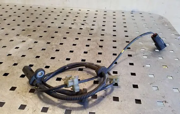 Volvo XC90 ABS brake wheel speed sensor 9483797
