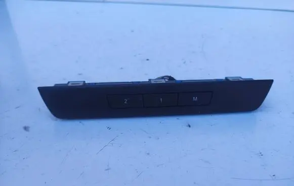 BMW 5 F10 F11 Seat memory switch 9215813 SZ0910120775