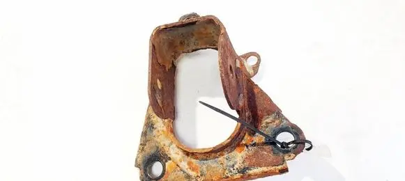 Alfa Romeo 159 Bracket in trunk/boot 