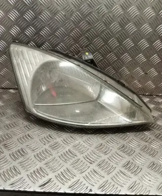 Ford Focus Headlight/headlamp