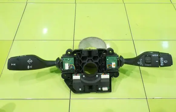 BMW 2 F45 Other switches/knobs/shifts 6827369 17AB152