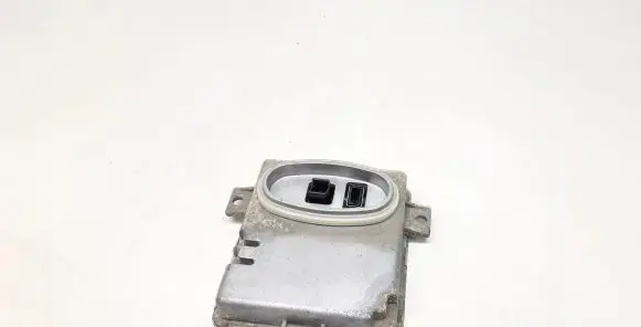 Volvo V70 Xenon control unit/module 6948180