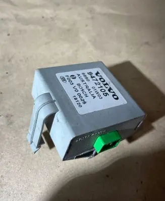 Volvo V70 Alarm control unit/module 9472105 F005V00026 6680