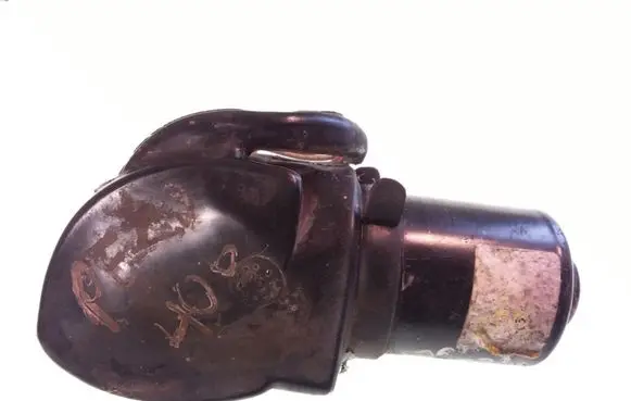 Peugeot 406 Wiper motor
