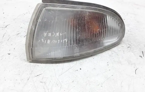 Mitsubishi Lancer Front indicator light