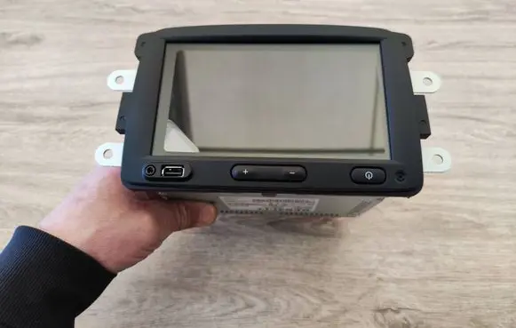 Dacia Sandero II Radio/CD/DVD/GPS head unit 281151054R