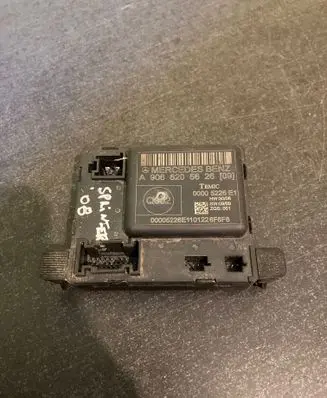 Mercedes-Benz Sprinter W906 Door control unit/module A9068205626 00005226E1 06226E