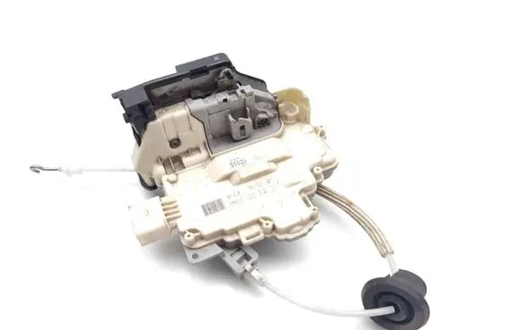 Audi Q7 4L Front door lock 3C2837016A