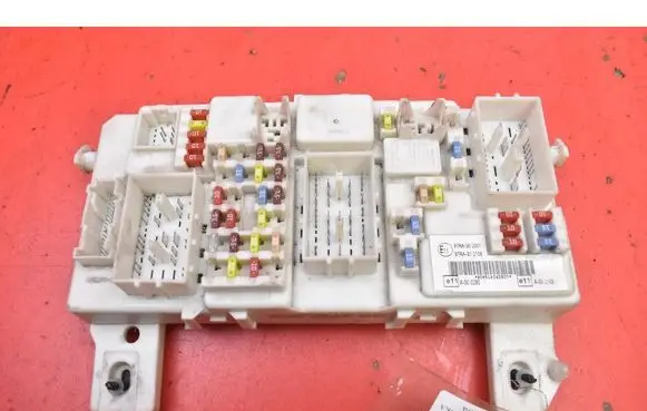 Ford C-MAX I Fuse box set 7M5T14A073CF