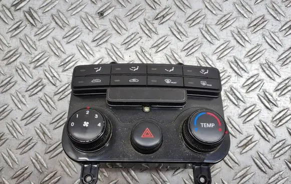 Hyundai i30 Climate control unit 972502L160