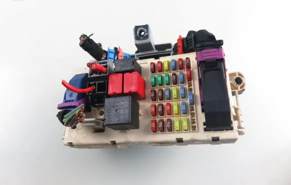 Alfa Romeo GT Central body control module 60698377