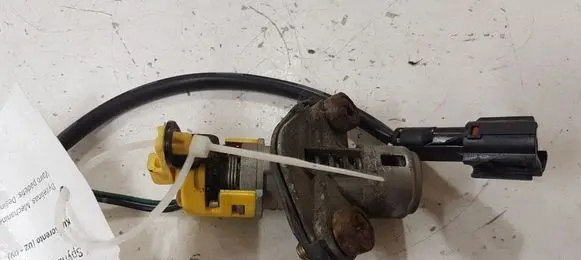 KIA Sorento Tailgate exterior lock