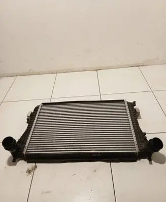 Volkswagen Caddy Intercooler radiator 8mL376746721 70820505 99000956