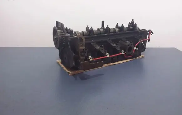 Engine head