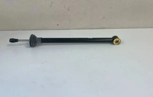 Mercedes-Benz S W221 Front door check strap stopper A2217200016 056070