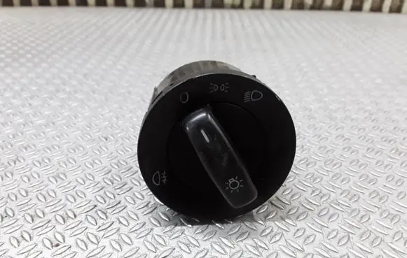 Volkswagen Fox Light switch