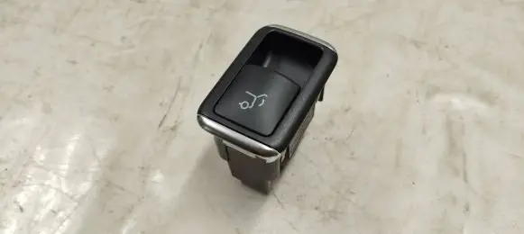 Tailgate opening switch