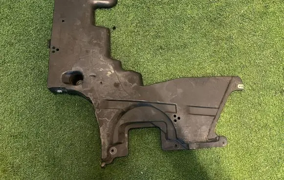 BMW 7 G11 G12 Other engine bay part 8491263 74050613