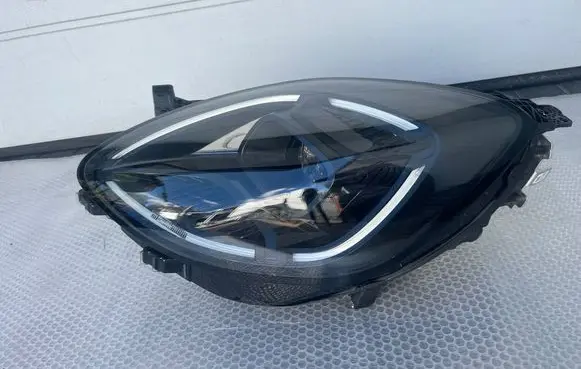 Ford Puma Headlight/headlamp R1TB13E015AB