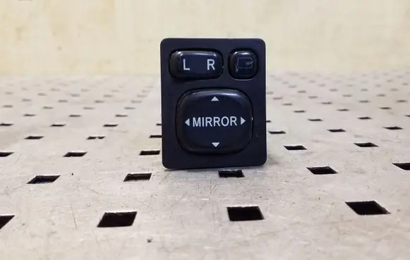 Toyota RAV 4 (XA30) Wing mirror switch 769747F 183575