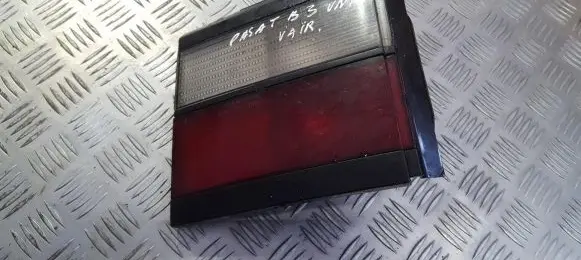 Tailgate rear/tail lights