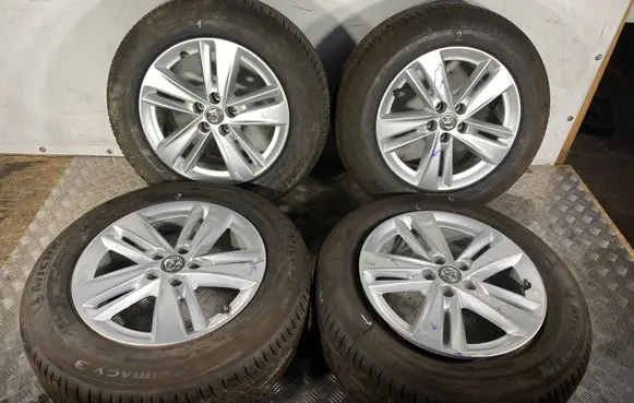 Opel Grandland X R17 alloy rim YP0064180