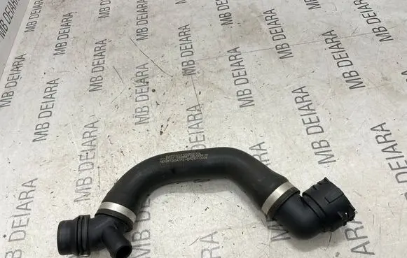 Mercedes-Benz E W213 Engine coolant pipe/hose A2135014100