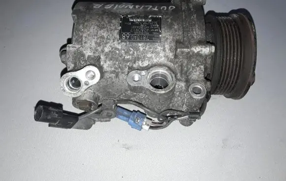 Mitsubishi Outlander Air conditioning (A/C) compressor (pump) 7813A068