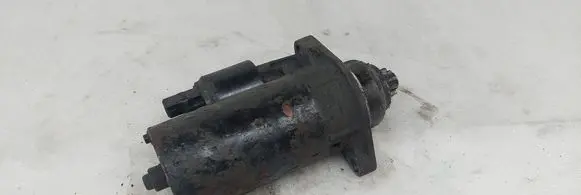 Volkswagen Golf IV Starter motor