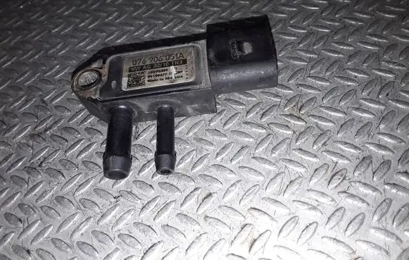 Volkswagen Transporter - Caravelle T5 Air pressure sensor 076906051A
