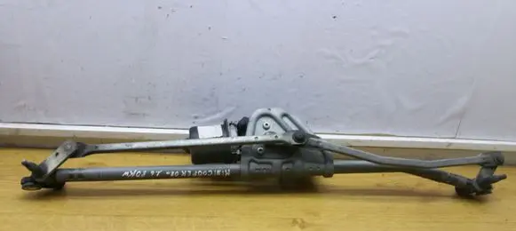 Mini One - Cooper Coupe R56 Front wiper linkage 53555304 8377427