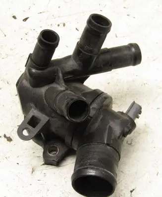 Nissan Qashqai Thermostat housing 110617089R