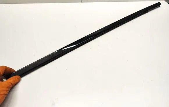 Porsche Macan (95B) Other rear door trim element 