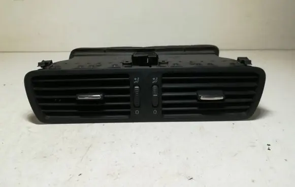Volkswagen PASSAT B6 Dash center air vent grill 3C1819728 3C1819728E T002438611