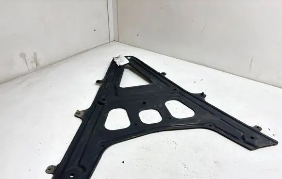 BMW 2 F22 F23 Engine splash shield/under tray 7299690