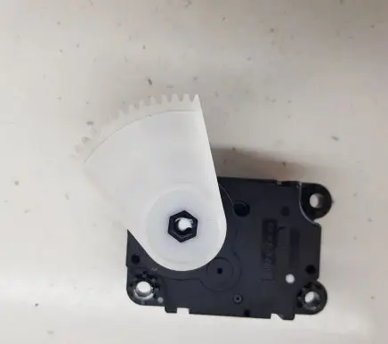 Renault Captur Air flap motor/actuator A21201700