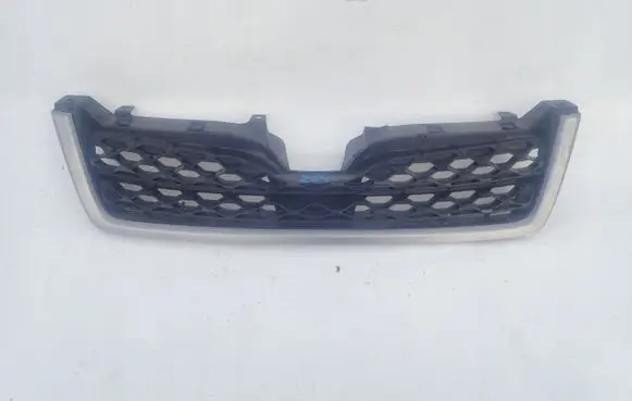 Subaru Forester SJ Front bumper upper radiator grill