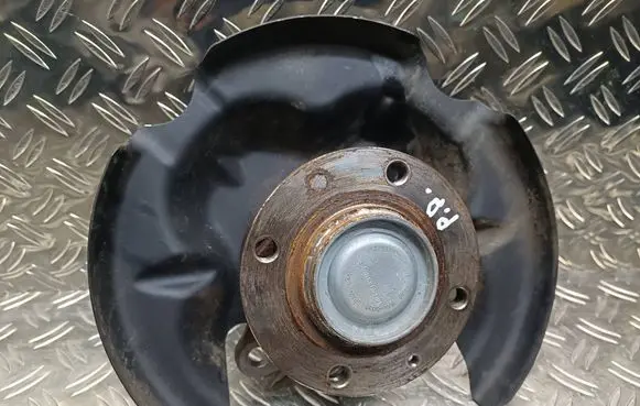 Citroen C4 III e-C4 Rear wheel hub
