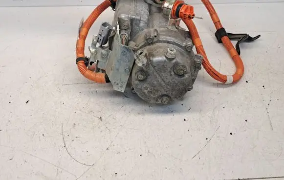 Mitsubishi Outlander Air conditioning (A/C) compressor (pump) 7813A379 AKJ200A202F