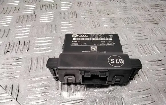 Volkswagen PASSAT B6 Gateway control module 3C0907951A 3C0907530C 402063