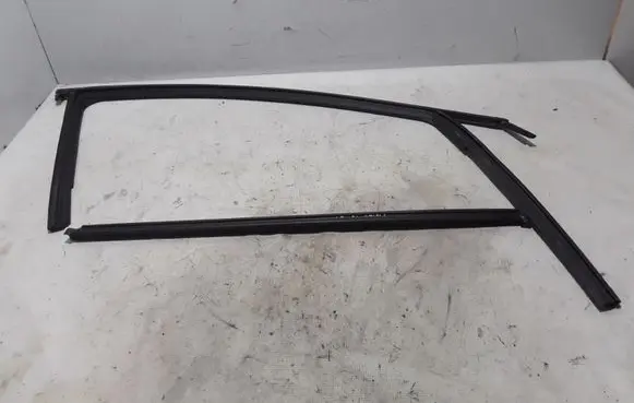 Seat Ibiza V (KJ) Other front door trim element 6F0837432F