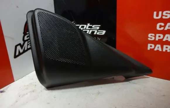 Volvo C30 Front door high frequency speaker 8687763