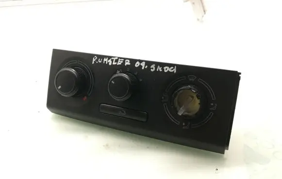 Skoda Roomster (5J) Climate control unit 5J0819045