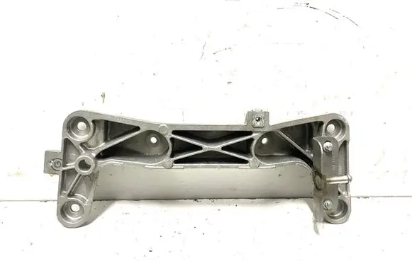 BMW M4 F82 F83 Gearbox mounting bracket 6796611