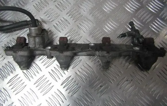 Ford Mondeo MK II Fuel main line pipe 938f9d280ca 938f-9d280-ca