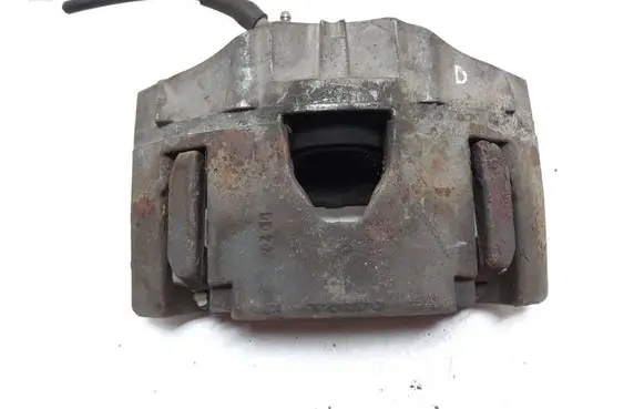 Volvo XC90 Front brake caliper 30657307