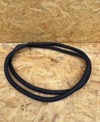 Audi Q4 e-tron Rubber seal front door (on door) 11A867912B