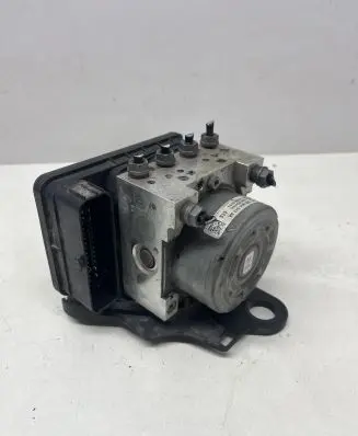 Audi A3 S3 8V ABS Pump 5Q0614517AK 5Q0907379AE