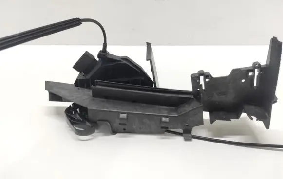 Ford C-MAX II Front door lock 4053413878051